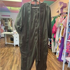 Old Navy Khaki Green Apparel